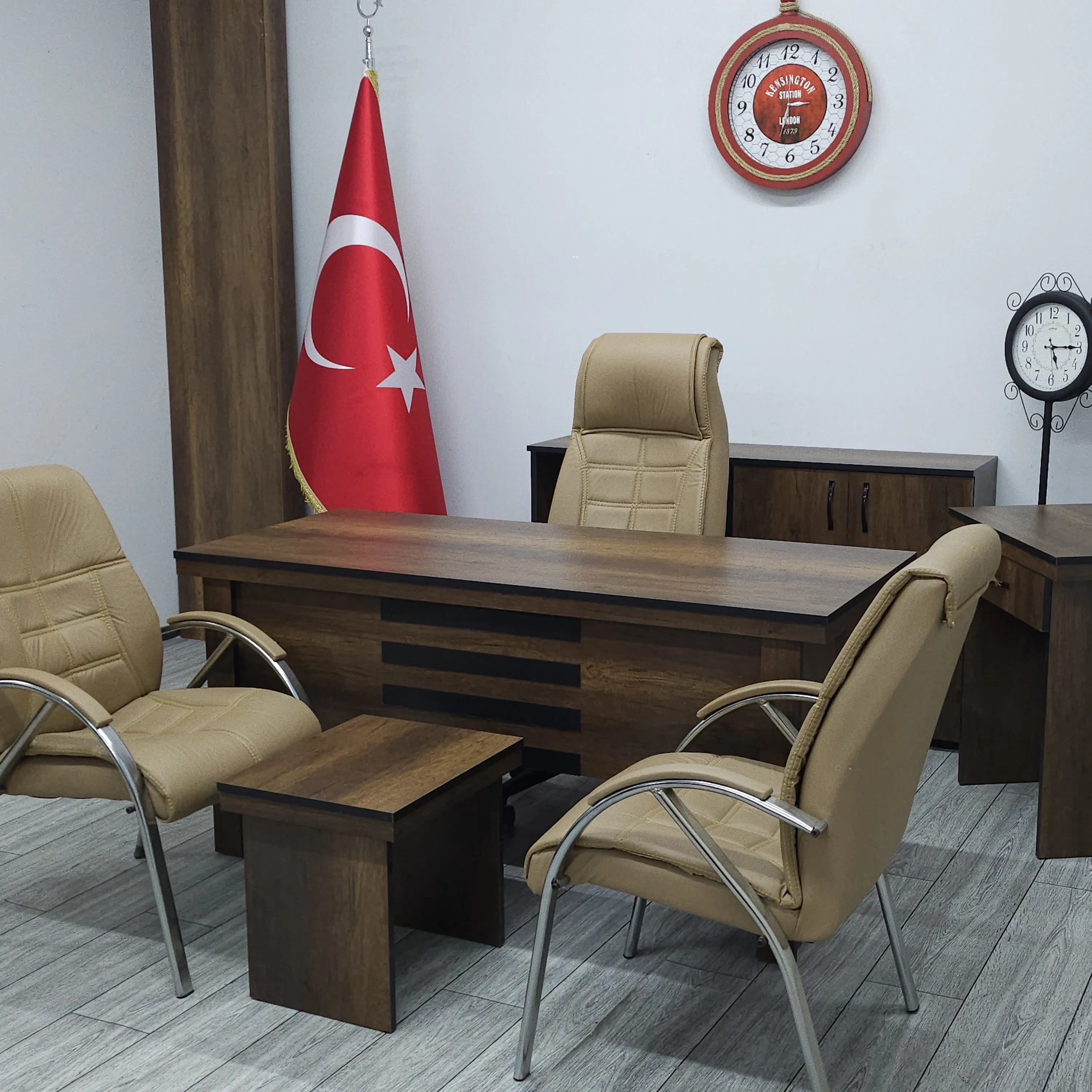 Tuna Takım - Üçgen Taba Koltuk Takımı