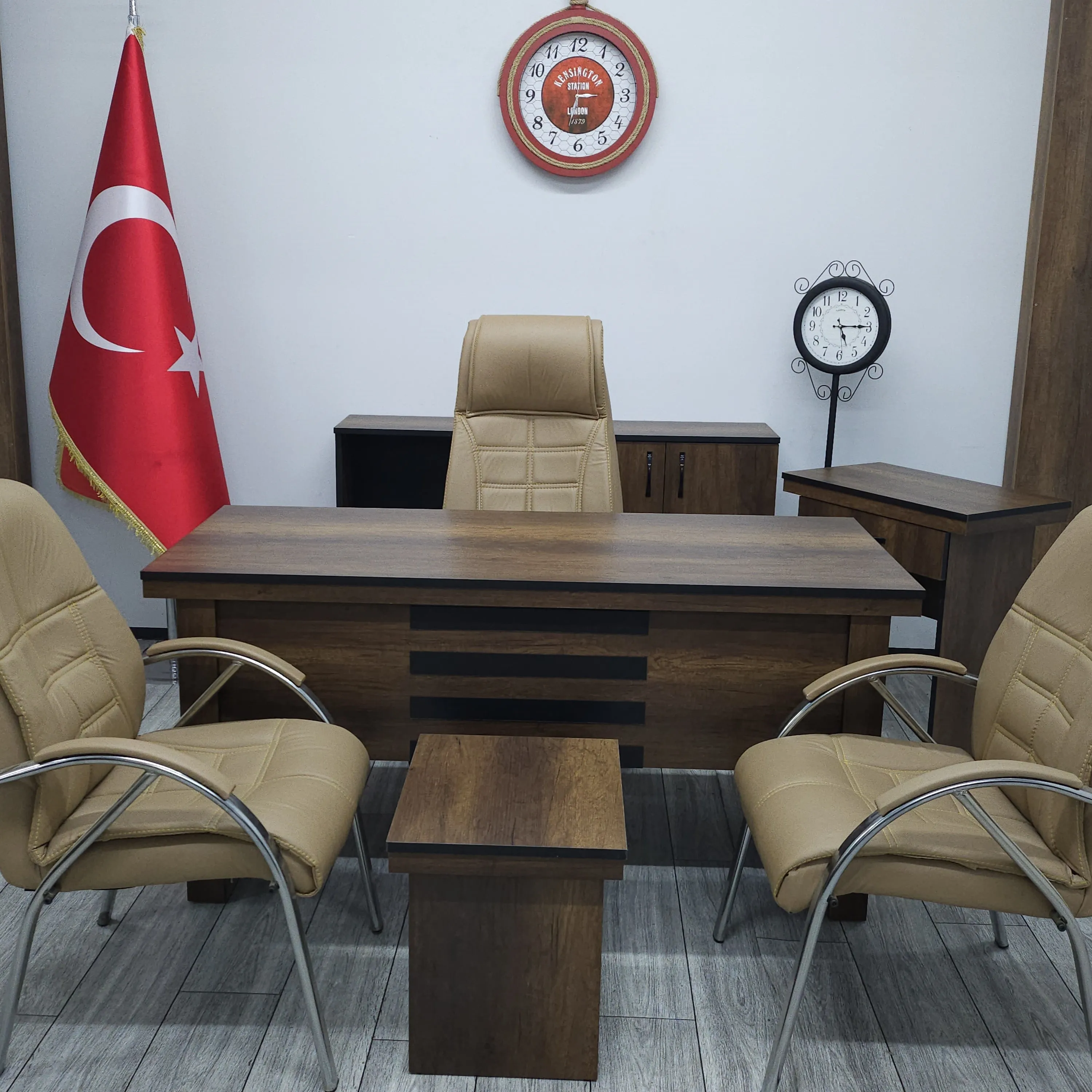 Tuna Takım - Üçgen Taba Koltuk Takımı